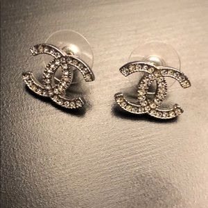 Chanel logo CC earrings